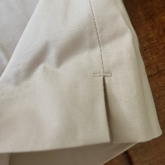 Ann Taylor Cream Stretched Crop Length - Picture 8 of 12